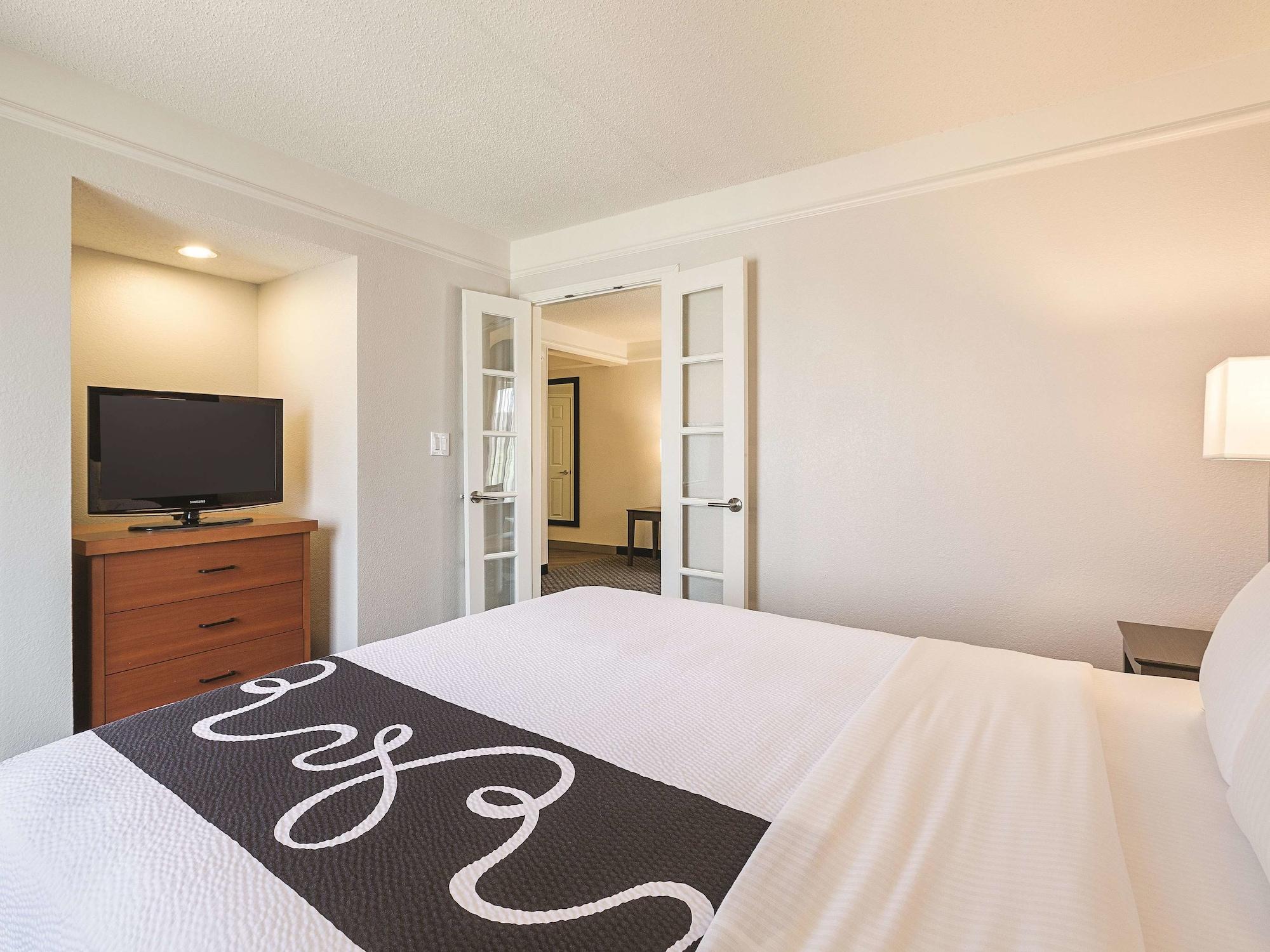 La Quinta By Wyndham Dallas Plano West Exterior photo