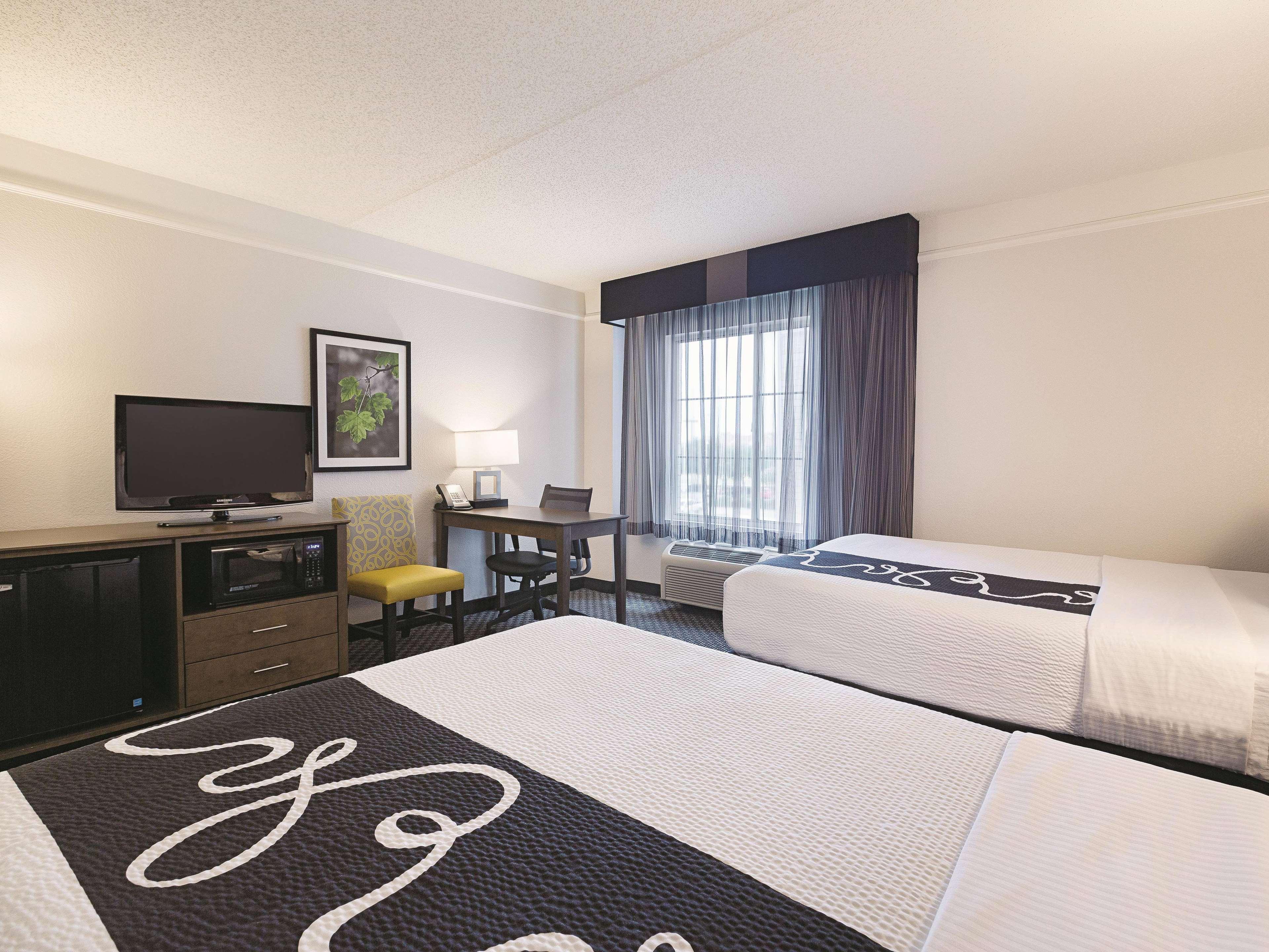 La Quinta By Wyndham Dallas Plano West Exterior photo