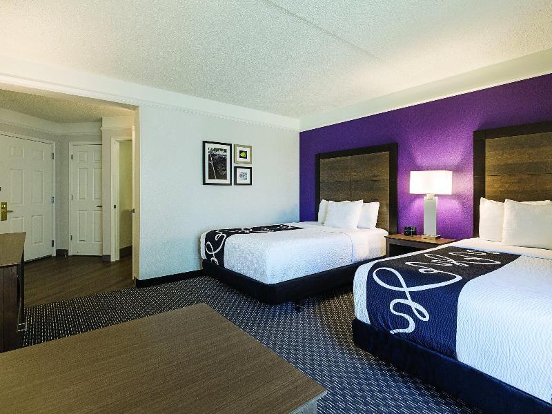 La Quinta By Wyndham Dallas Plano West Exterior photo